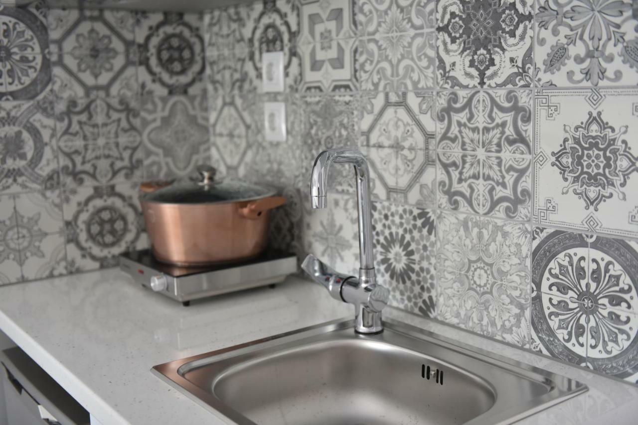 Ilion Luxury Apartments Aszproválta Kültér fotó